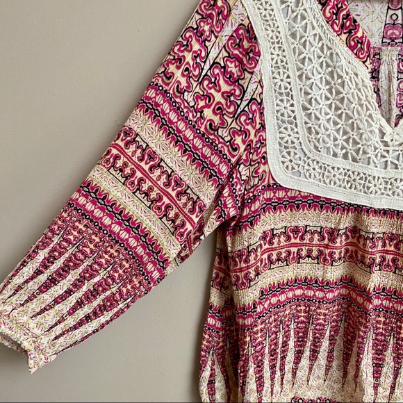 Moon & Sky boho printed blouse with crocheted bib - Picture 3 of 8